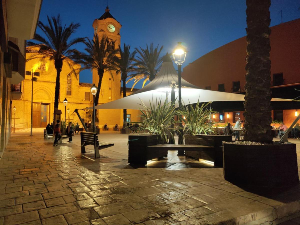 Apartamento Plaza De La Iglesia Deltebre Exteriér fotografie
