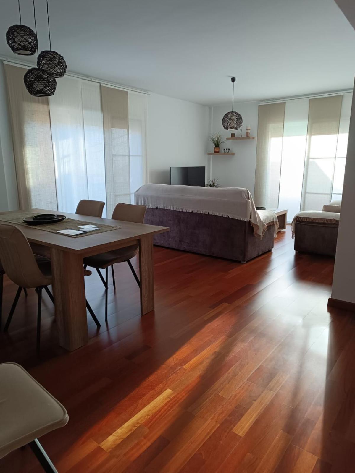 Apartamento Plaza De La Iglesia Deltebre Exteriér fotografie